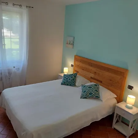 Nyaraló Mimosa Tropea